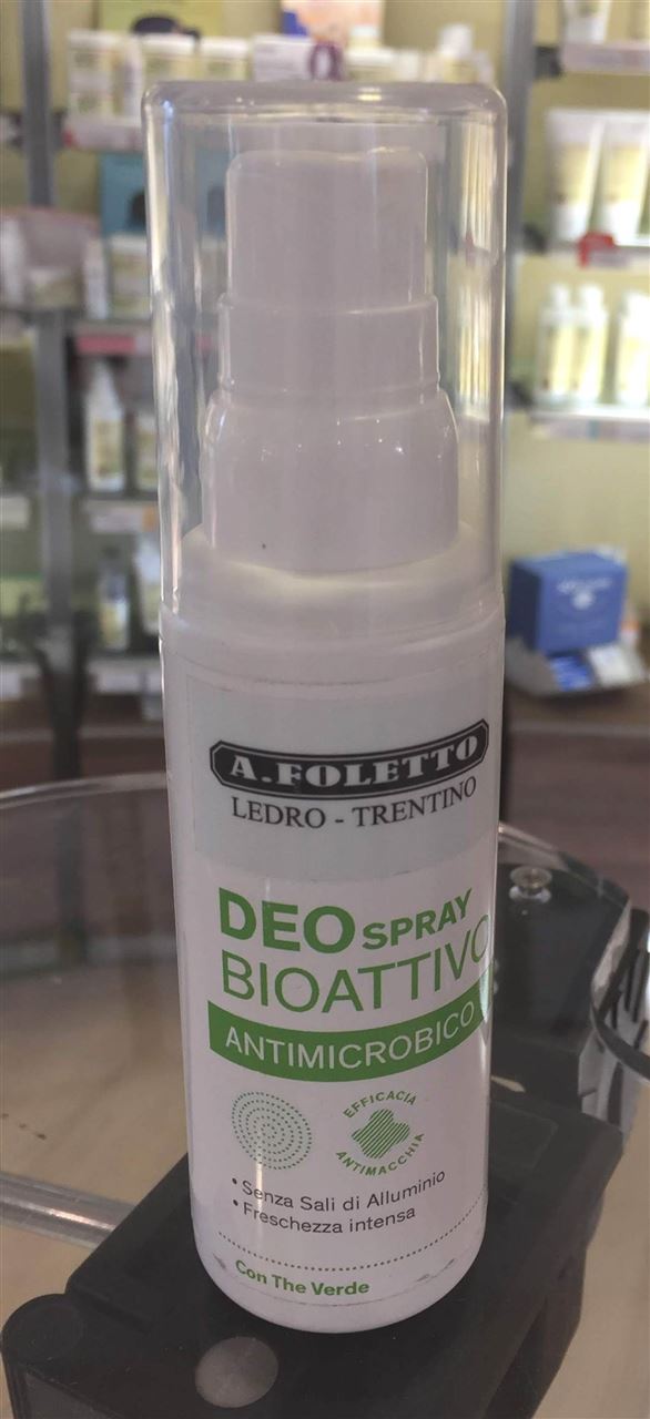 spray bioattivo antimicrobico con the verde